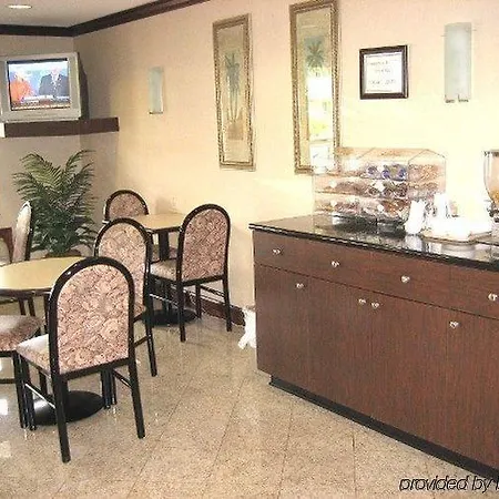 Yorktown Motor Lodge 