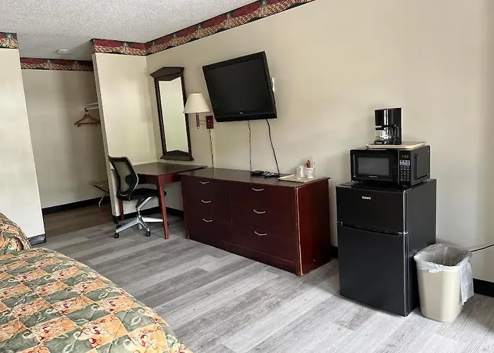 Yorktown Motor Lodge